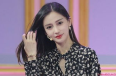 杨颖退出娱乐圈,告别荧幕生涯