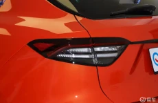 玛莎拉蒂中大型suv 9178万起步就配5座