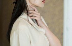 白鹿是不是隆胸了,美丽背后的争议与真相