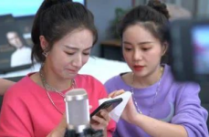 娱乐圈集体吃瓜,揭秘明星们的幕后故事