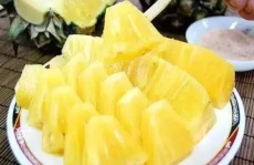 台湾菠萝酱网红吃瓜视频,吃瓜群众直呼过瘾！
